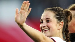 Die deutsche Fußball-Nationalspielerin Sara Däbritz Die deutsche Fußball-Nationalspielerin Sara Däbritz © imago/ActionPictures