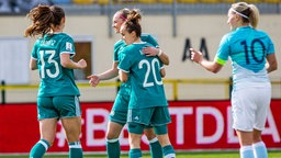 Jubel bei den deutschen Fußballerinnen  © imago/Eibner Europa