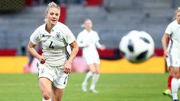 Die deutsche Fußball-Nationalspielerin Leonie Maier  © imago/Picture Point LE