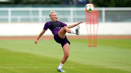 Angreiferin Toni Duggan beim Training der englischen Nationalmannschaft © picture alliance / empics 