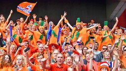 Fans der niederländischen Nationalmannschaft © imago images / foto2press 