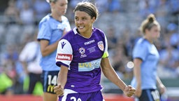 Die australische Nationalspielerin Samantha "Sam" Kerr im Trikot von Perth Glory © imago images / Action Plus 