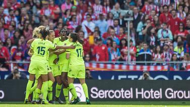Barcelonas Spielerinnen jubeln im Ligaspiel vor Rekordkulisse, Atletico Madrid - FC Barcelona. © imago images / DeFodi Foto: imago images / DeFodi