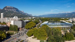 Das WM-Stadion Stade des Alpes in Grenoble © Grenoble-Alpes Metropole/Lucas Frangella Foto: Grenoble-Alpes Metropole/Lucas Frangella