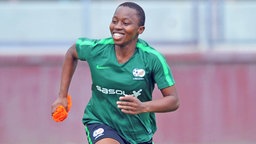 Die südafrikanische Nationalspielerin Kholosa Biyana