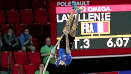 Renaud Lavillenie der Hallen-EM 2013 in Göteborg © picture alliance / dpa Foto: Anton Denisov