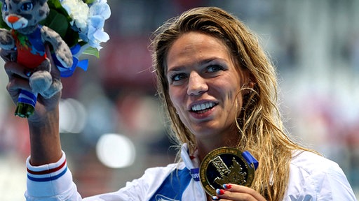 Julia Jefimowa nach dem WM-Sieg 2015 © imago/ITAR-TASS 