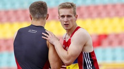 Prothesensprinter Johannes Floors (r.) © imago/mika 