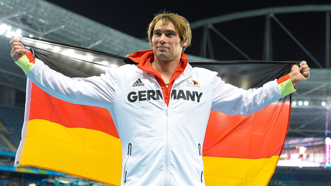 Der deutsche Kugelstoßer Sebastian Dietz bei den Paralympics. © Ralf Kuckuck, DBS Foto: Ralf Kuckuck