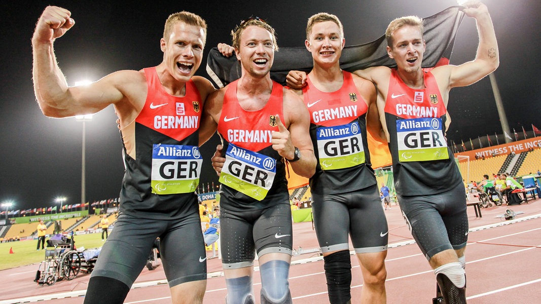 Die deutsche Sprintstaffel Markus Rehm (v.l.), David Behre, Felix Streng und Johannes Floors Die deutsche Sprintstaffel Markus Rehm (v.l.), David Behre, Felix Streng und Johannes Floors © picture alliance / Beautiful Sports Foto: Axel Kohring