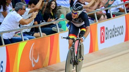 Der deutsche Radsportler Erich Winkler (C1) bei der Einzelverfolgung über 3000 m © dpa - Bildfunk Foto: Kay Nietfeld