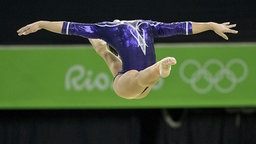 Das brasilianische Turnerin Flavia Saraiva beim Wettkampf in Rio. © Imago/Zuma Press